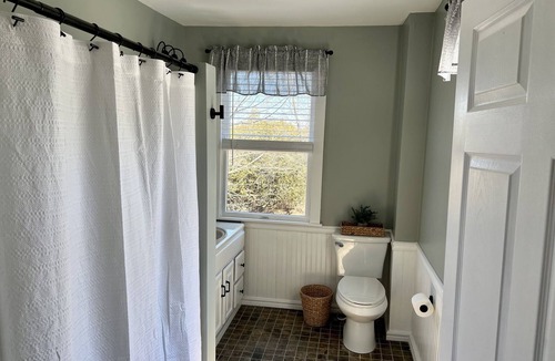 Schuyler Falls House | Valcour Inn & Boathouse