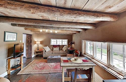 Taos House | Valerio Charms Unit 3