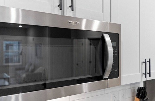 Newberry Apartment | Vanguard 2BD 18 - Two Bedroom Apartment, Sleeps 4