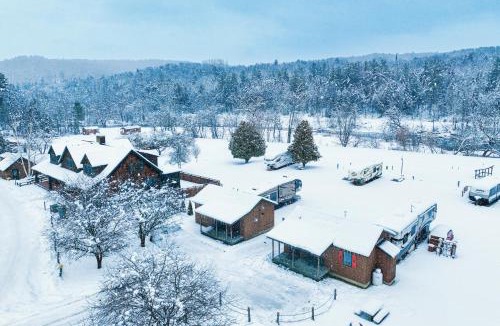 Eastern Vermont House | Vermont Farmhouse Cabin #2