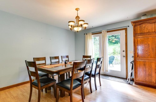 Charleston House | Vermont Vacation Rental about 11 Mi to Lake Willoughby
