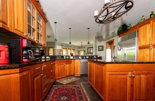 Rochester House | Villa LaRhea
