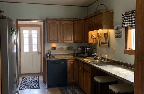 Nelson House | Village home