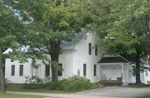 Waitsfield House | Village House home
