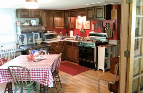 Frontenac Cottage | Vintage Lake Cottage On The Shores Of Lake Pepin