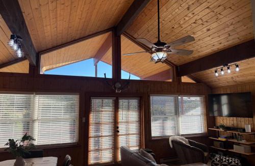Placitas House | Vista Estrella -Cozy Mountain Cabin w Starry Views