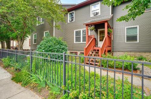 Whittier House | Walk to Bites and Whittier Park Uptown Getaway!