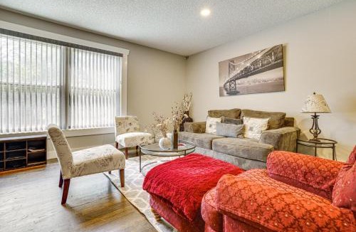 Whittier House | Walk to Bites and Whittier Park Uptown Getaway!