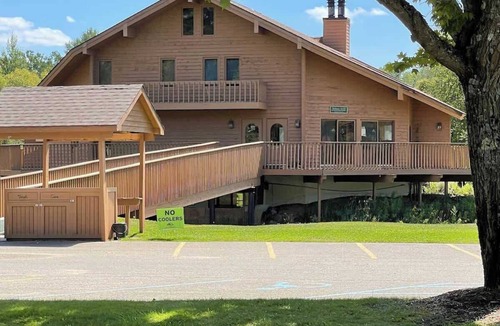 Mancelona Condo | Walk to Golf Summer Escape Pond Views