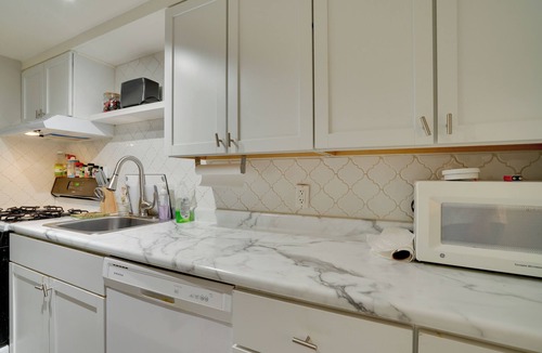Oak Grove Apartment | Walk to Lake George: Guest Suite in Oak Grove