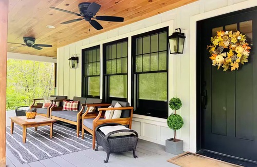 Huletts Landing House | Walk to Lake, Hot Tub, Beach, Boat launch, fire pit, marina, lake access, creek.