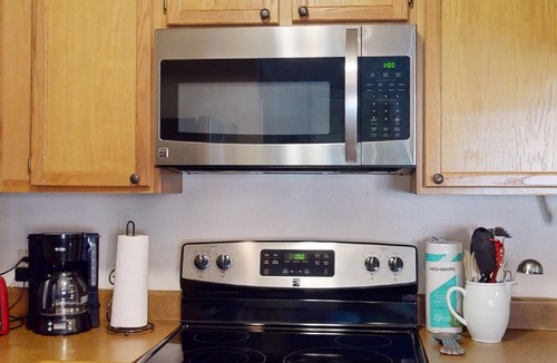 Angel Fire Condo | Walk to lifts | Easy Access | Wi-Fi | Mountain Spirits 215