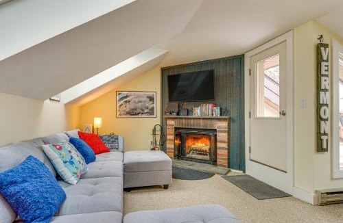 West Dover Apartment | Walk to Mount Snow Resort Unit with Pool and Hot Tubs