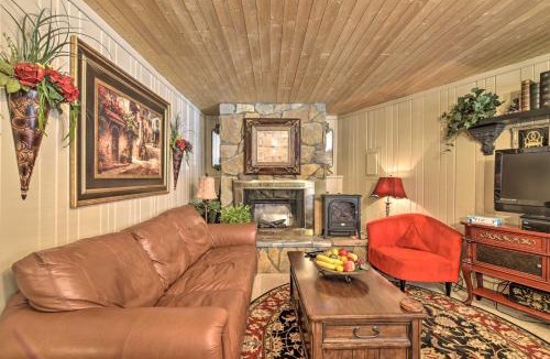Angel Fire Apartment | Walk to Ski and Trails All-Season Angel Fire Escape