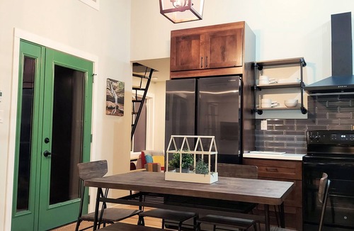 Chillicothe Cabin | Walk to State Park trails! Nature bathing + hot tub under the stars + firepit
