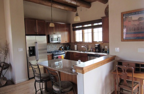 Northeast Santa Fe Condo | WALK TO THE PLAZA House - 2 Bedrooms and 2 Baths Sleeps 4