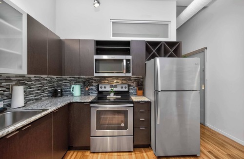 Downtown Cincinnati Apartment | Walkable 2 bed - Paul Brown Stadium