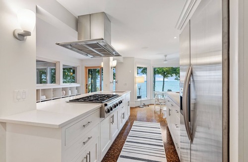Grand Isle House | Wander Lake Champlain