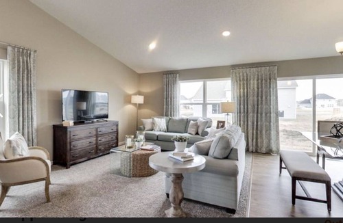 Woodbury House | Warm and Welcoming Single Family Home