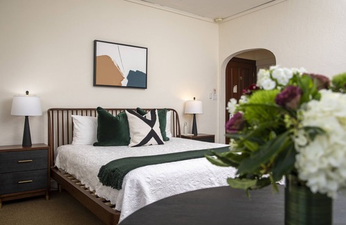 Telegraph Hill Hotel | Washington Square Inn