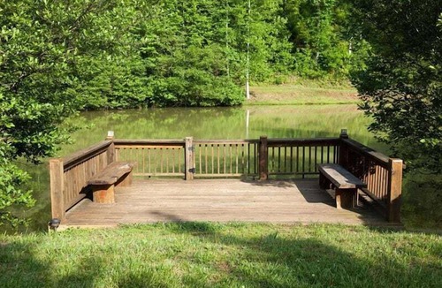 Blue Ridge Cabin | Water's Edge | Blue Ridge, GA