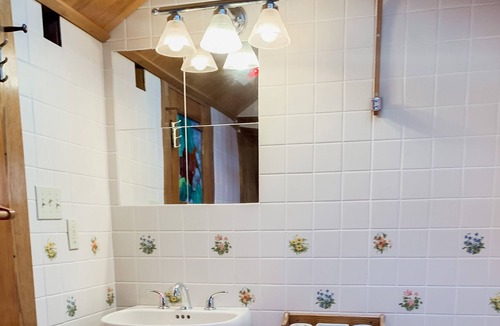 Waterbury Center Apartment | Waterbury Hollow - 2br close to Stowe / Sugarbush