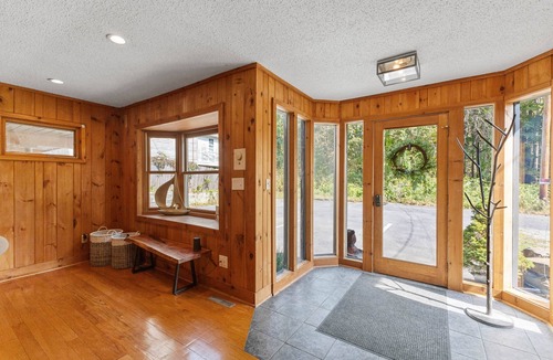 Lake George House | Waterfront 5 BR Home with Dock Slip