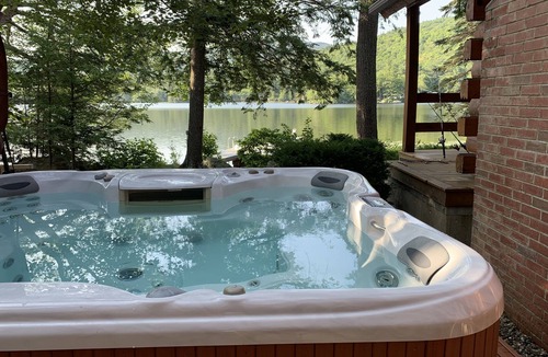 Mount Sunapee House | Waterfront Log Cabin with Mt. Sunapee Views