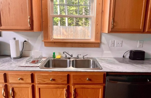 Corinth House | Waterfront paradise, hot tub. Saratoga/Lake George. Super clean & sanitized.