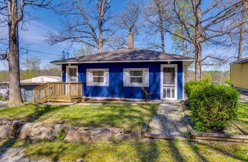 Monticello House | Waterfront Relaxation! Monticello Home w/Deck