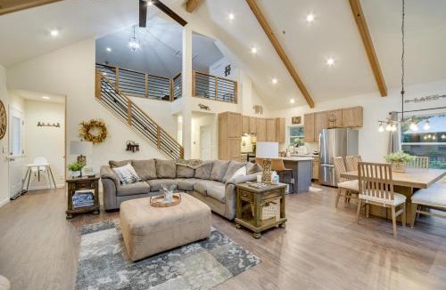 Webster House | Waterfront Webster Cabin with Dock on Warner Lake!