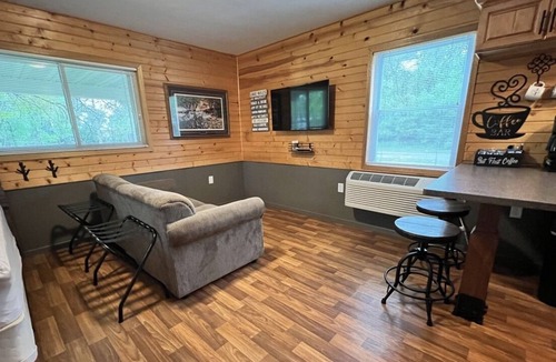 Trempealeau Apartment | Waterview Cottage 1 on Lake Road
