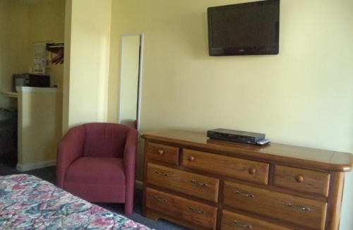 Lanesborough Hotel | Weathervane Motel Lanesboro