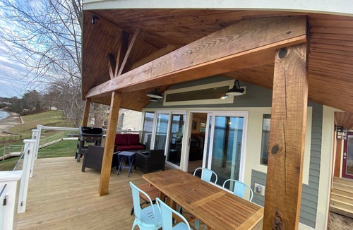 Malletts Bay Cottage | Welcome to 54 West Lake Shore Drive, a charming, single-floor home near the peaceful shores of Lake Champlain. This 1,200-square-foot residence offers 2 bedrooms (1 King, 1 Queen), 1.5 bathrooms with a shower and soaker tub. The thoughtfully designed