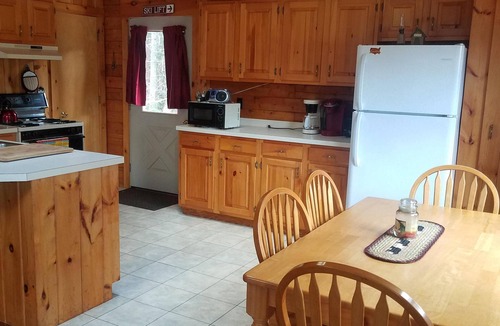 Woodsville Cabin | Welcome to Northaven! Family-friendly lakefront cabin in the White Mountains!