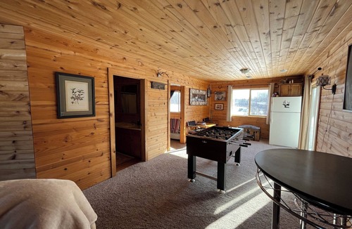 Princeton House | Welcome to Princeton Pines! 3-BDRM HOUSE/2.5 ACRES/FIREPIT/FOOSBALL/Wii/SUNSETS!