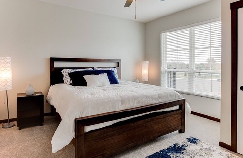 Brooklyn Park Apartment | Welcome to the Blu! One bedroom Apartment