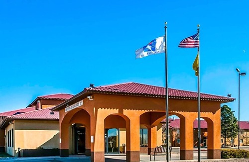 East Las Vegas Apartment | Welcome to the Comfort Inn hotel in Las Vegas New Mexico .