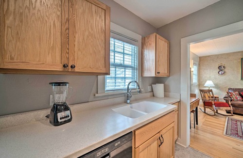 Cody Cottage | Well-Equipped Cody Cottage: 2 Mi to Cody Rodeo!