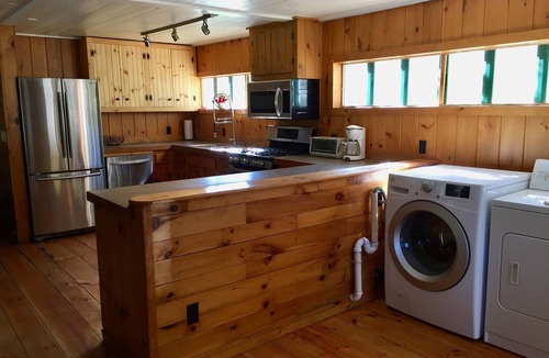 Craftsbury House | Well equipped cozy home sleeps 10 - hiking, biking, skiing & world class beer!