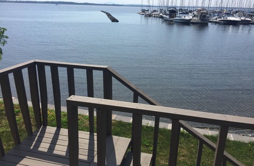 Town of Beekmantown Cottage | WhatAVu! ! Enjoy Watching the Boats or Hiking in the State Park!