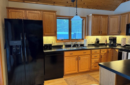 Chetek Cabin | WhistleHaven A cozy lakeside 3-bedroom, 2 bathroom cabin on Prairie Lake, Chetek