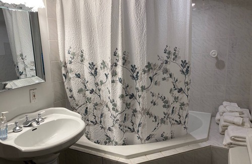 Wilmington Bed & Breakfast | Whiteface Farm Adirondack Bed and Breakfast