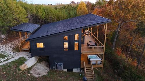 Rogers House | Wild Turkey Overlook - Two Decks Incredible Views Hot Tub