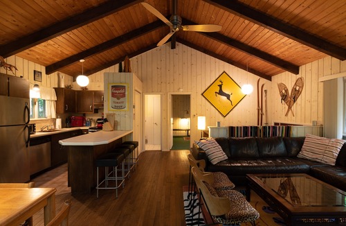 Hensonville Ski Chalet | Windham Immaculate Ski Chalet with Awesome Fire Pit. Available 25/26 Ski Season!