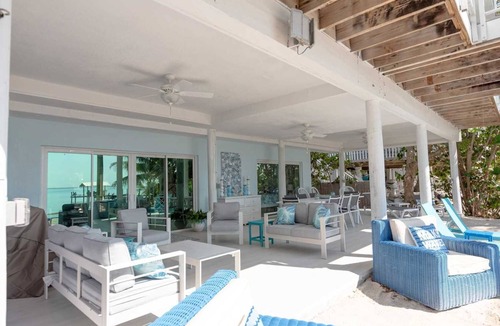 Summerland Key House | Windswept Beach