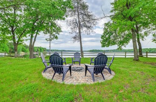 Merrillan House | Wisconsin Home with Dock on Lake Arbutus!