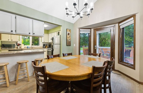 Woodbury Apartment | Woodbury Place, close St Paul, Stillwater, airport