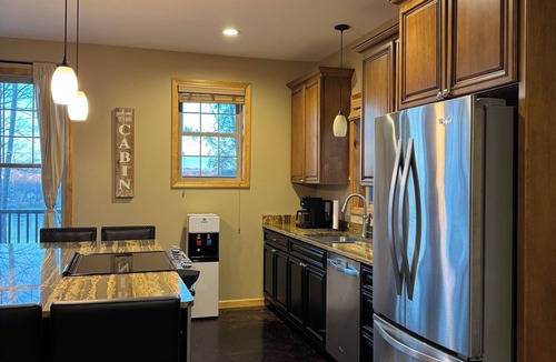 Holcombe Cabin | Woodlawn Lakeside Retreat - 2 BR Waterfront Cabin