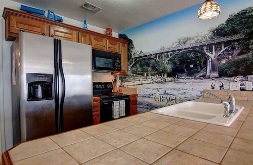 New Braunfels Condo | WW C302 Gracelanda
